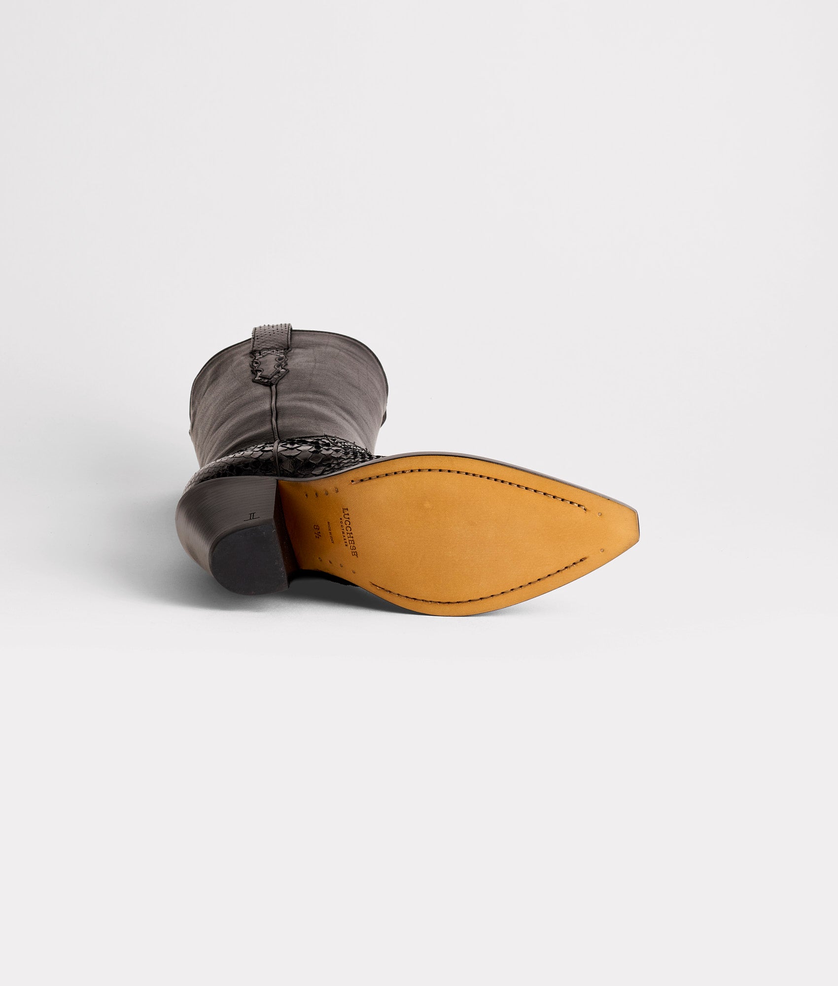 Vita :: Black - Image 7