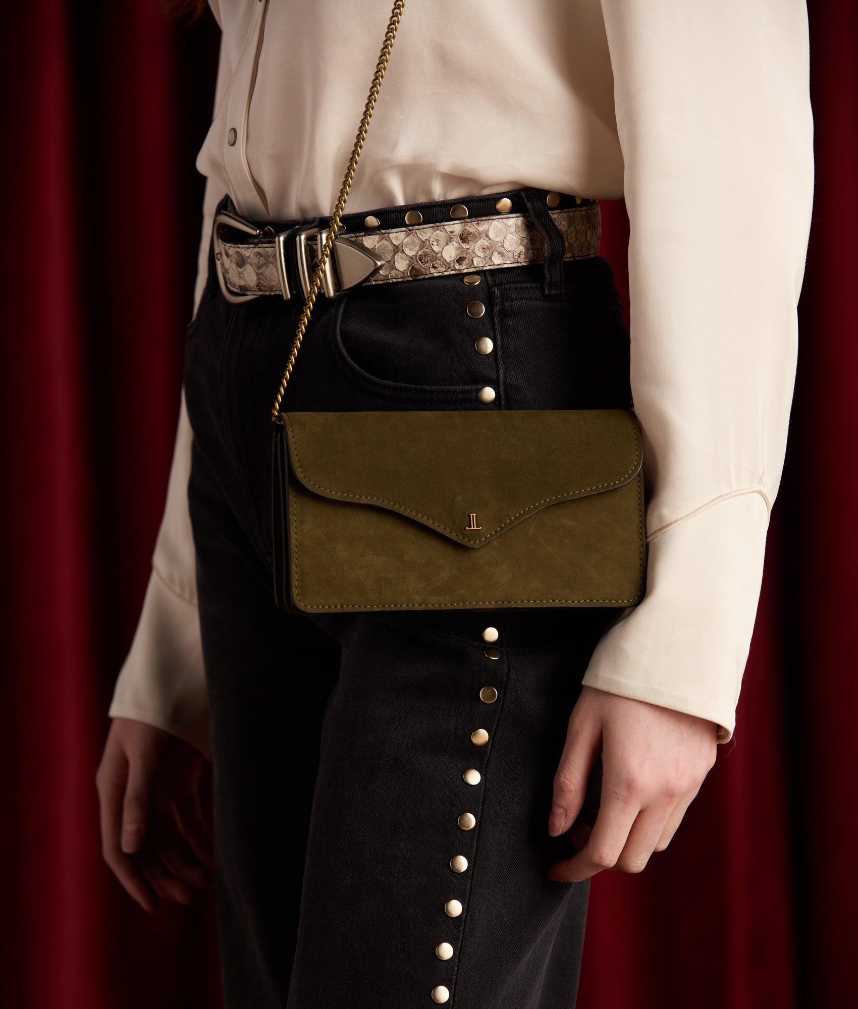 Long Wallet On A Chain :: Olive - Image 2