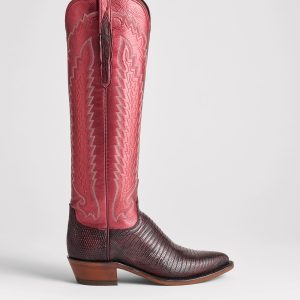 Priscilla Exotic :: Black Cherry