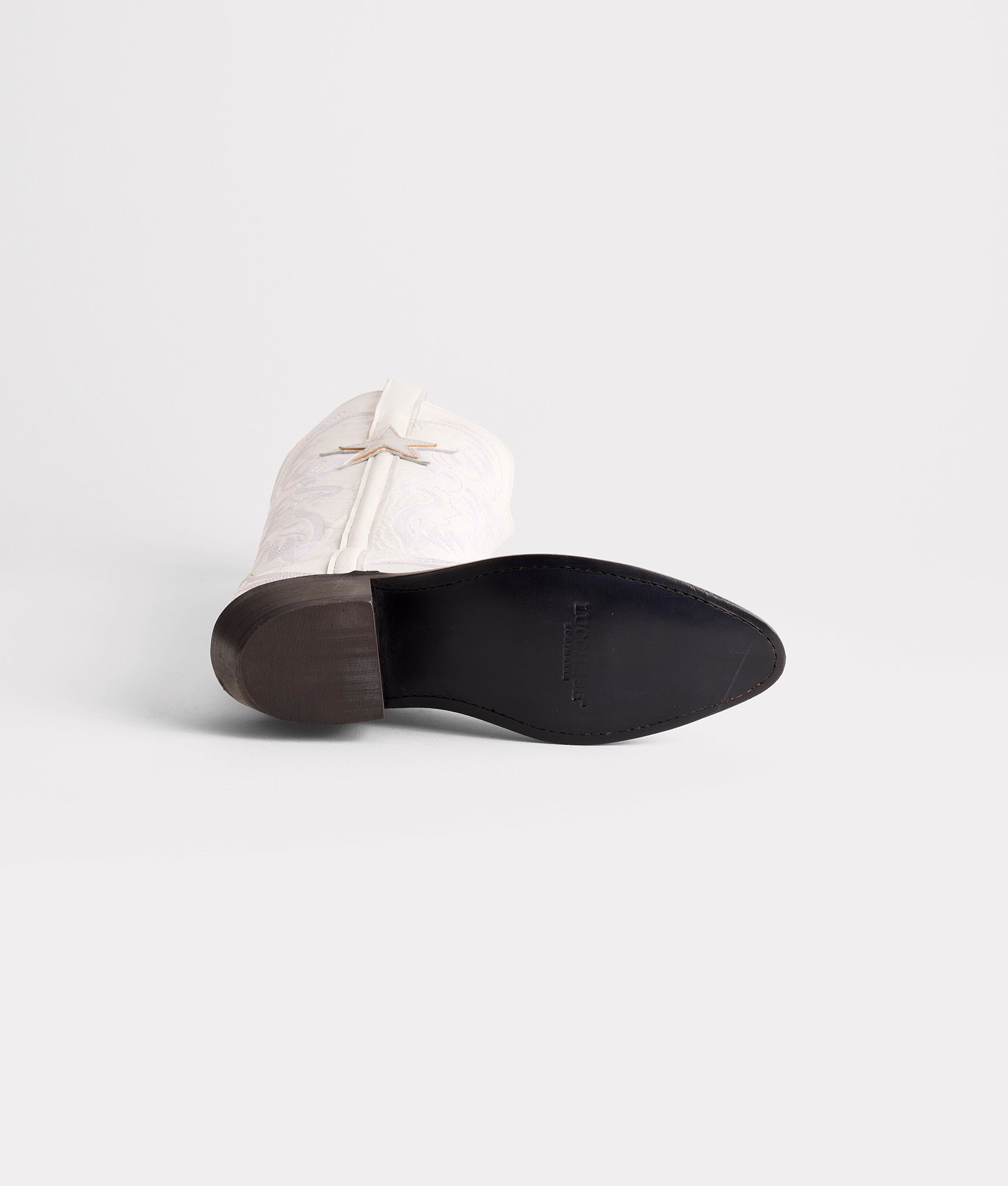 Gina :: White - Image 6